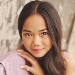 Meet your Posher, Phoebe